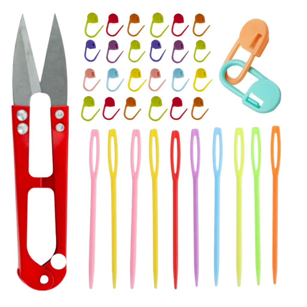 Kit com marcadores de ponto, tesoura de arremate e agulha de tapeceiro